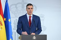pedro sanchez hablo de espana y cataluna como paises y desato polemica en el parlamento