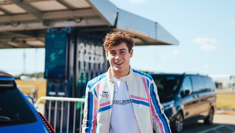 Franco Colapinto se prepara para correr en Silverstone.