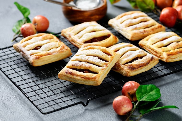 Receta de hojaldre relleno con mermelada tradicional con tips para un resultado perfecto.
