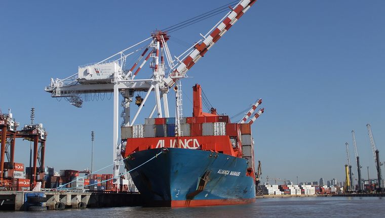 La mejora en la competitividad de la economía es importante para las industrias que exportan. Foto: NA