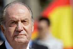 y un dia reaparecio el rey de espana