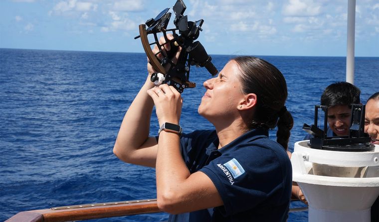 Milagros García creció frente al mar en Chubut y hoy forma parte del histórico viaje de la Fragata Libertad rumbo a Estados Unidos. Milagros García creció frente al mar en Chubut y hoy forma parte del histórico viaje de la Fragata Libertad rumbo a Estados Unidos.