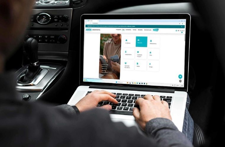 A partir del año próximo los bonaerenses podrán pagar la patente del auto en 10 cuotas.