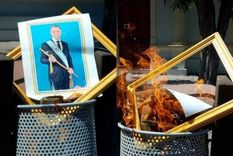 Fuego Los bomberos debieron intervenir para que las llamas no se extendieran.