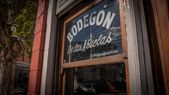 María del Carmen y Tere llevan adelante el Bodegón de las Abuelas que se convirtió en escala obligada para los amantes de la buena cocina en la Ciudad de Buenos Aires.