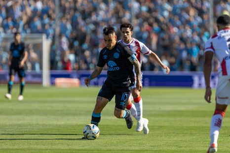 Belgrano y Unión se enfrentan en el Gigante de Alberdi. Belgrano y Unión se enfrentan en el Gigante de Alberdi.