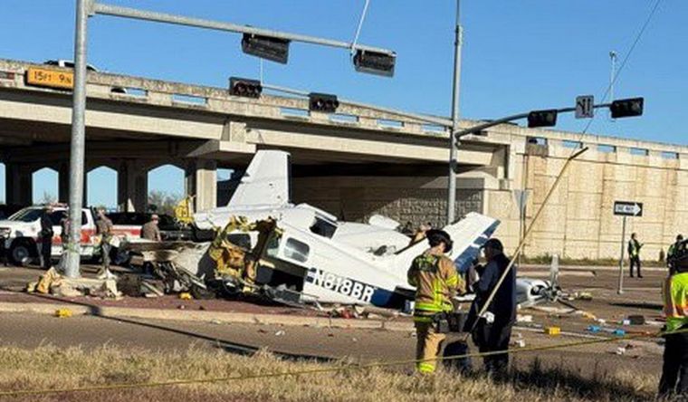 El accidente dejó cinco heridos. Foto: X @juanbaaq