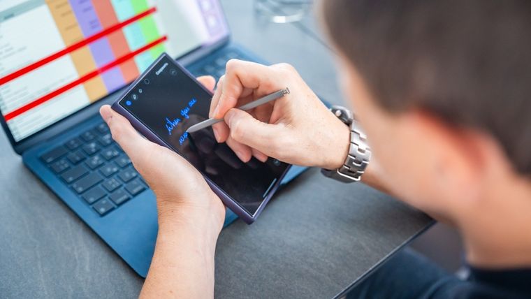 Walmart y Samsung se unen para uan oportunidad única. Walmart y Samsung se unen para uan oportunidad única.