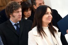 La ministra Petovello, junto a Milei, volvió a echar a trabajadores. Foto: ALF PONCE MERCADO / MDZ