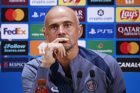 Luis Enrique sorprendió a todos: cantó en conferencia su candidato al Balón de Oro. Luis Enrique sorprendió a todos: cantó en conferencia su candidato al Balón de Oro.