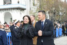 Luis Petri junto a la ministra de Capital Humano, Sandra Pettovello, presentes durante el relevamiento de guardia de los regimientos históricos: Foto: Twitter Ministerio de Capital Humano