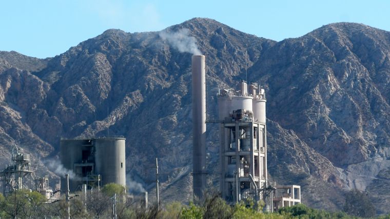 Holcim Argentina busca nuevos talentos para sumarse a su equipo de producción en Mendoza.