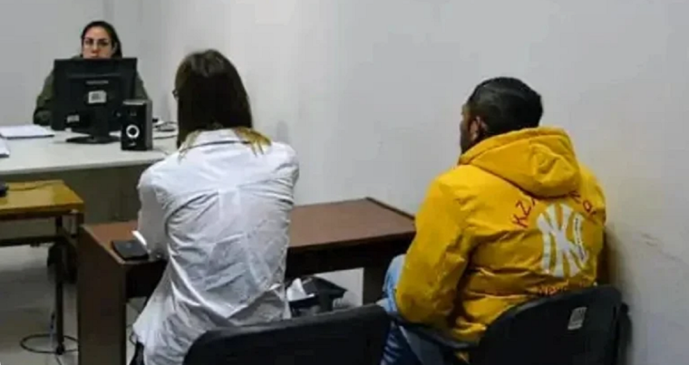 El detenido por el femicidio, mientras estaba en San Luis Foto: gentileza El Diario de la República