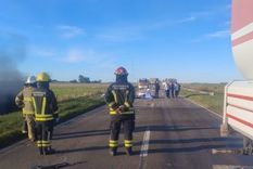 El siniestro vial dejó un saldo de dos víctimas fatales, un médico y el conductor de la ambulancia. Foto: Gentileza Pueblo Regional