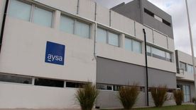 El Gobierno comenzó la privatización de AySA.