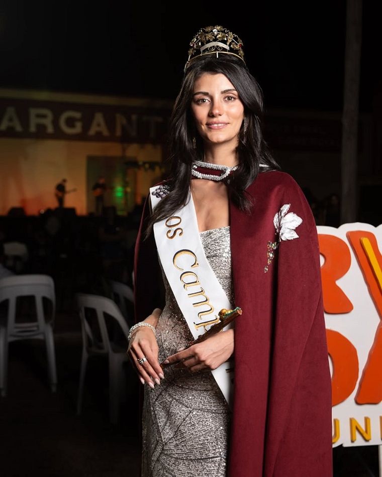 Brunela Julián de Los Campamentos. Brunela Julián de Los Campamentos.