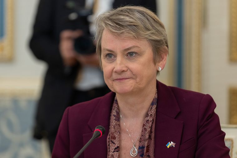 Yvette Cooper está en el cargo desde septiembre de 2025 y replicó el mensaje de otros funcionarios sobre el conflicto de las Islas Malvinas.