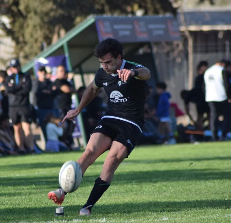 Marista, Los Tordos y Liceo ganaron sus compromisos, mientras que Banco Mendoza cayó en cuartos de final. Marista, Los Tordos y Liceo ganaron sus compromisos, mientras que Banco Mendoza cayó en cuartos de final.