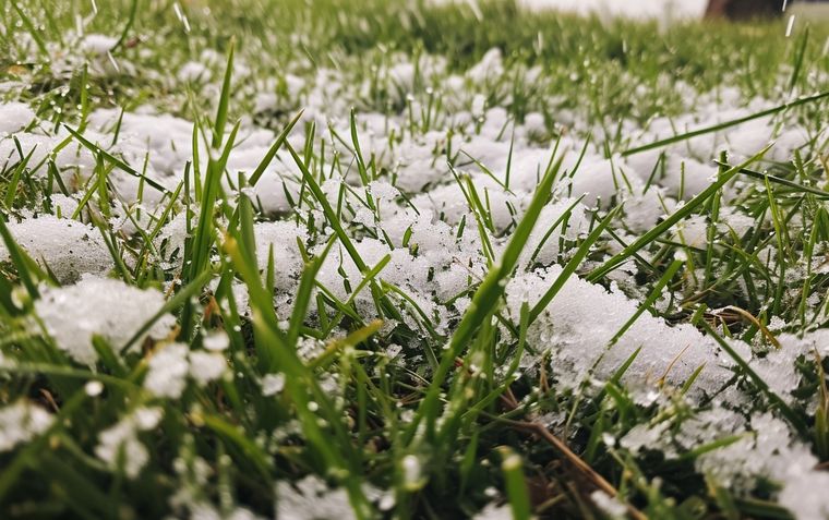 Defensa Civil asegura que las condiciones iniciarán en la tarde Foto: Imagen generada por Midjourney