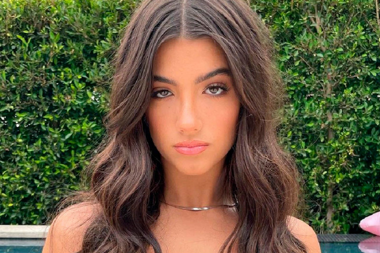 CHARLY DAMELIO ES LA ESTRELLA CON MÁS SEGUIDORES EN TIKTOK. LA INFLUENCER TIENE TAN SOLO 18 AÑOS Y FACTURA MILLONES.