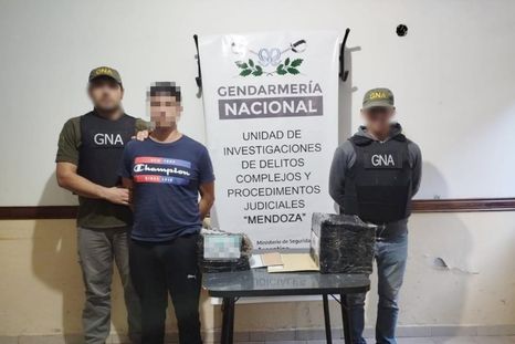 Uno de los detenidos en Mendoza.