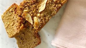 Esta receta de budín con manzanas y avena es fácil, rica y lleva poco tiempo y pocos ingredientes. Foto: UNSPLASH