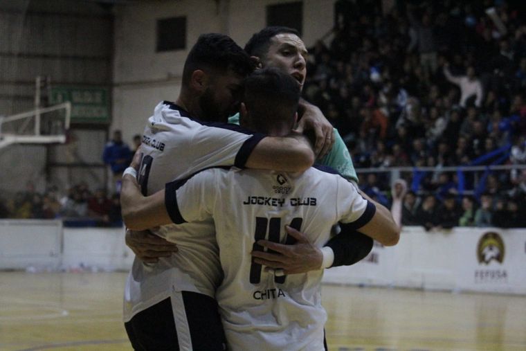 Jockey Club va por su tercera estrella nacional Foto: Salón Auténtico