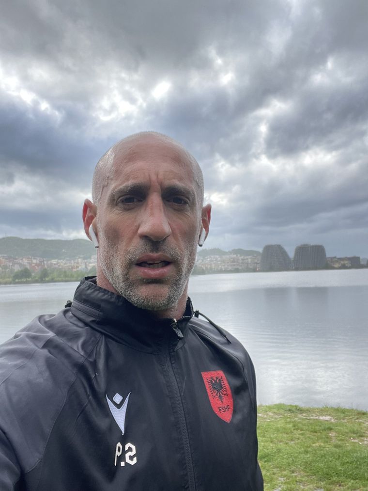 Pablo Zabaleta fue ayudante de campo en la Selección de Albania entre 2023 y 2025. Pablo Zabaleta fue ayudante de campo en la Selección de Albania entre 2023 y 2025.