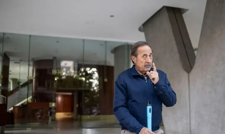 Cuánto dinero es necesario para vivir en el edificio de Eliseo. / Disney Plus