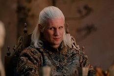 Foto: https://www.rockandpop.cl/2022/09/house-of-the-dragon-filtran-escena-bisexual-eliminada-de-daemon-targaryen-actor-matt-smith/