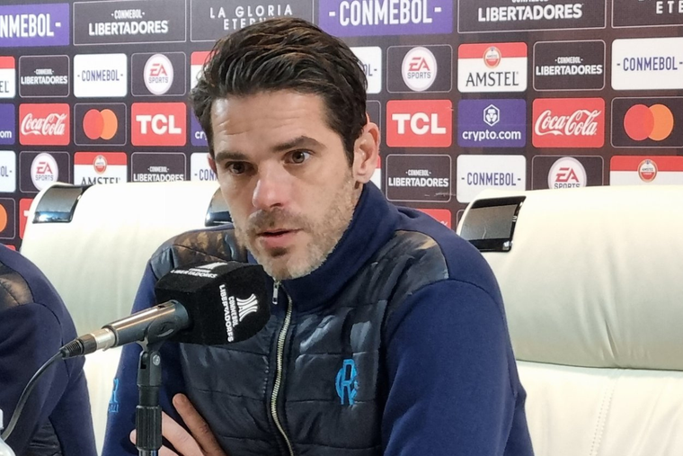 Gago aseguró que no está del todo conforme con Racing pese al 4-0 ante Ñublense Foto: Racing