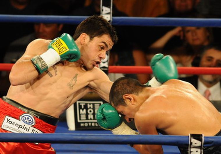 Reveco se floreó en el ring. Foto: Alf Ponce / MDZ