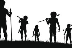 Hace medio millón de años algunos individuos ingeniosos inventaron las herramientas que nos permitieron avanzar como especie. Foto: GETTY IMAGES