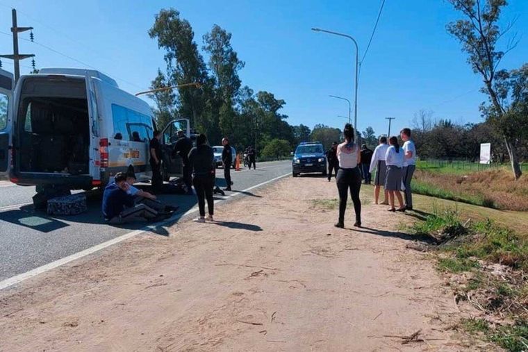 La combi quedó detenida en la ruta Foto: El Litoral