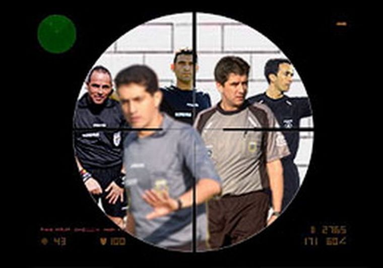 Los árbitro están en la mira. Foto: Télam