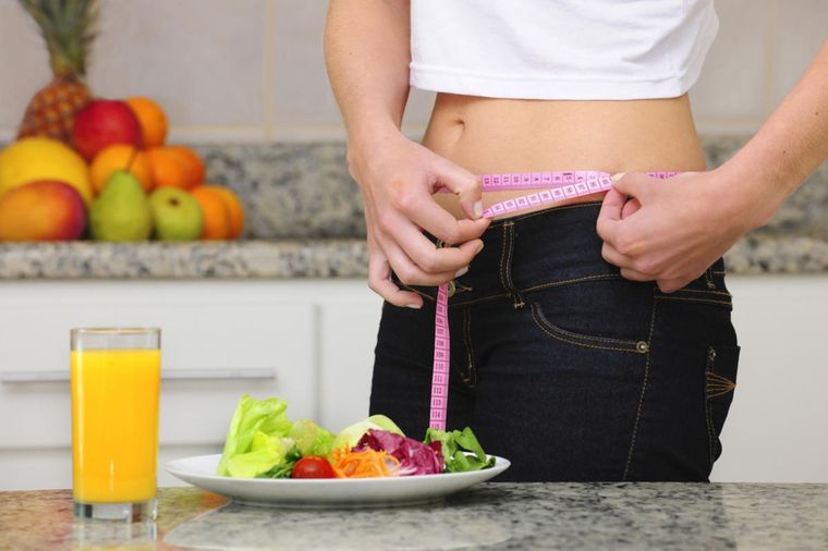 Los trastornos de la conducta alimentaria son conocidos como TCA. En esta nota, conoceremos sobre la anorexia nerviosa, teria y los atracones. Foto: Freepik