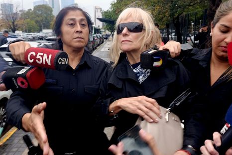 Claudia Sbabo, una de las jubiladas que le vendieron el inmueble de la calle Miró al jefe de Gabinete, Manuel Adorni. Claudia Sbabo, una de las jubiladas que le vendieron el inmueble de la calle Miró al jefe de Gabinete, Manuel Adorni.
