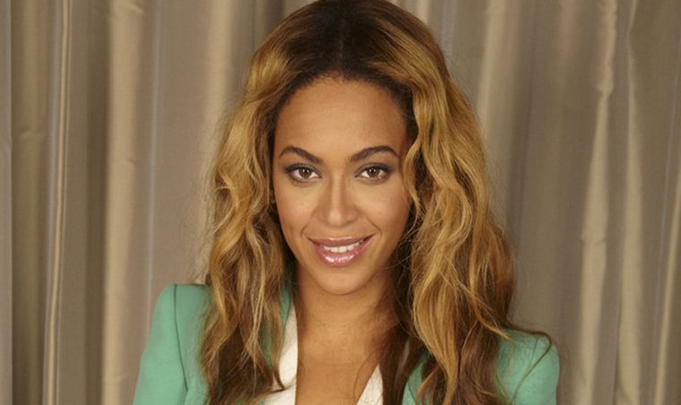 Sin pantalones y medias de red: la foto de Beyoncé que flechó a todos sus seguidores Foto: Eonline.com