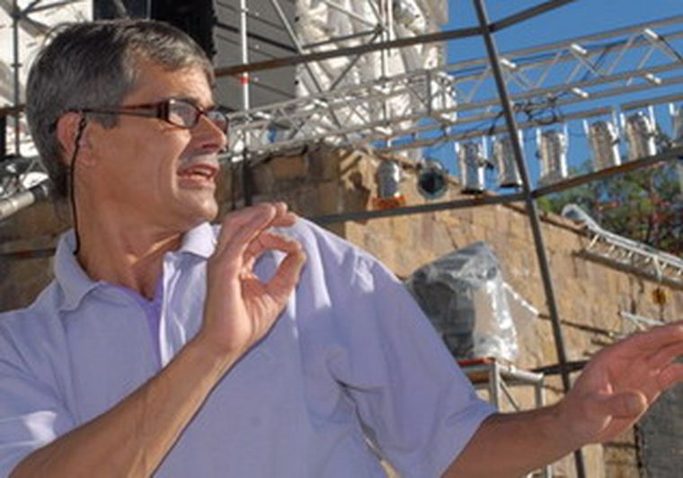 Sergio Embrioni reversionó la marcha Canto a Mendoza para la Vendimia. Foto: Gerardo Gómez /MDZ