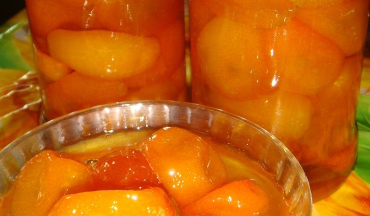 Esta receta permite conservar los quinotos por meses, logrando un dulce aromático y brillante que mantiene su sabor. Esta receta permite conservar los quinotos por meses, logrando un dulce aromático y brillante que mantiene su sabor.