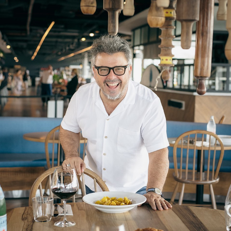 Donato de Santis: de ser chef de Versace a MasterChef Donato De Santis es un cocinero italiano que tiene dos restaurantes en Buenos Aires: Cucina Paradiso y Pizza paradiso. Foto: Instagram @donatodesantis
