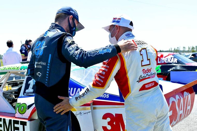 Agustín Canapino, que regresa al JP Carrera, junto al campeón Mariano Werner Foto: ACTC