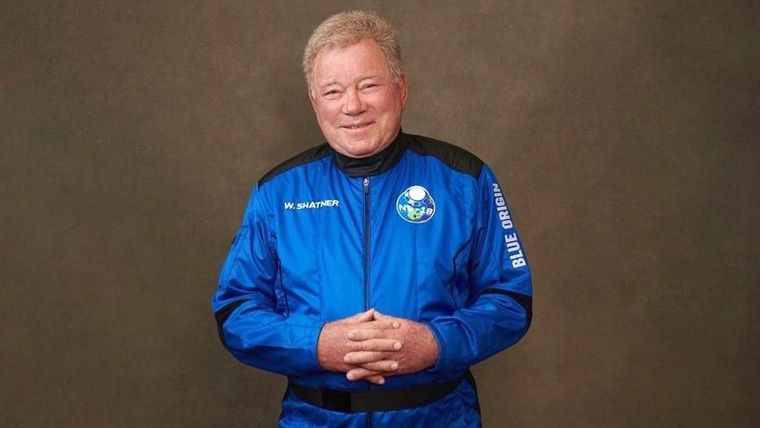 William Shatner fue el icónico Capitán Kirk de Viaje a las Estrellas y pudo viajar al espacio en la vida real a sus 90 años