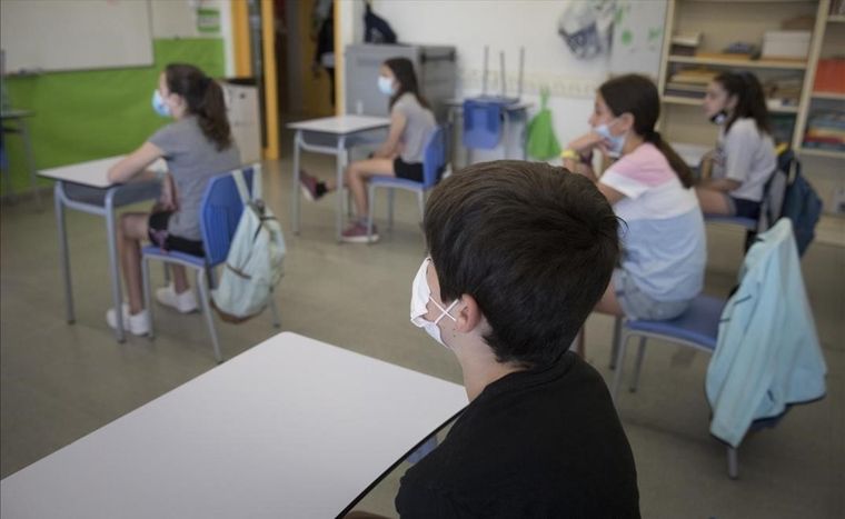 Las escuelas volverán a la presencialidad bajo el esquema de burbujas que tenían antes del receso escolar