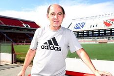 cecilio dominguez hablo mal del rojo y bochini lo cruzo con todo
