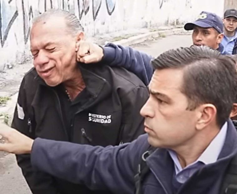 La golpiza que recibió Sergio Berni Foto: Noticias Argentinas