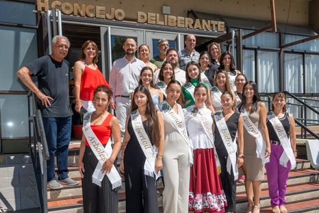 Las candidatas que aspiran quedarse con el cetro de Rivadavia. Las candidatas que aspiran quedarse con el cetro de Rivadavia.