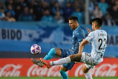 Racing le gana a Atlético Tucumán desde los 5 del primer tiempo. Foto: Luna Maximiliano - Télam Racing le gana a Atlético Tucumán desde los 5 del primer tiempo. Foto: Luna Maximiliano - Télam