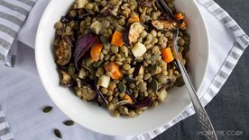 Probá esta ensalada de lentejas con verduras.