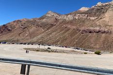 largas filas y demoras para cruzar a chile por el fin de semana xxl